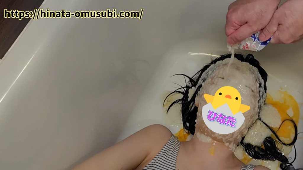 顔面を甘酒で覆う窒息拷問される女の子